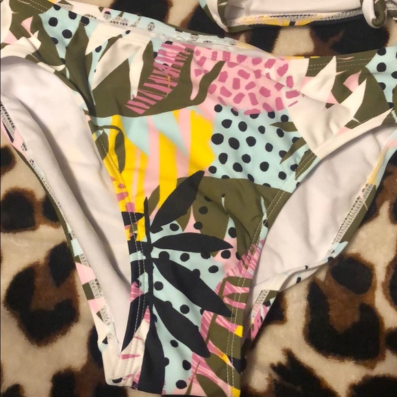 2PC Sand Castle Bikini - Picture 7 of 12